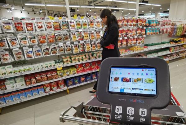 EzyCart智能手推车将改变Redtick, Lotus 's和Jaya Grocer等超市的购物方式
