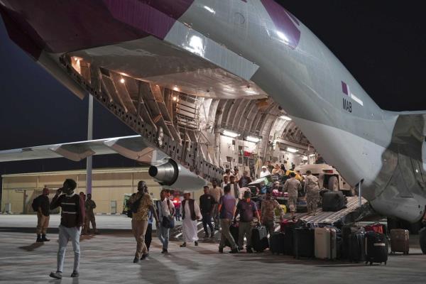 卡塔尔向苏丹空运援助物资，在战斗中空运撤离人员