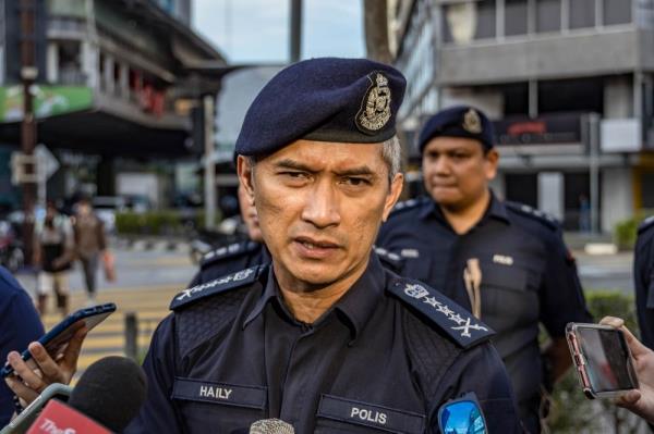 吉隆坡高级警察告诉驾车者，不要以压力为借口违反交通规则