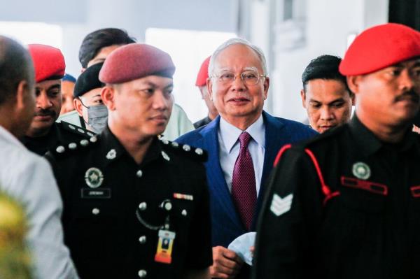 Analyst: Turning down Najib's amnesty bid puts unity govt at risk of losing support