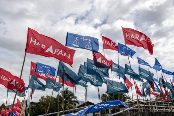 Stay in your own lane, analysts tell Pakatan-BN alliance for state election campaigns