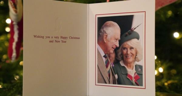 白金汉宫发布了查尔斯国王作为君主的第一张圣诞贺卡