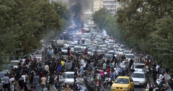 伊朗抗议-至少9人死于Mahsa Amini之死引发的冲突