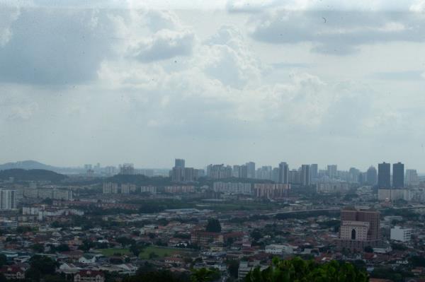 Unhealthy air quality in Banting, Cheras and Klang on first day of Aidilfitri