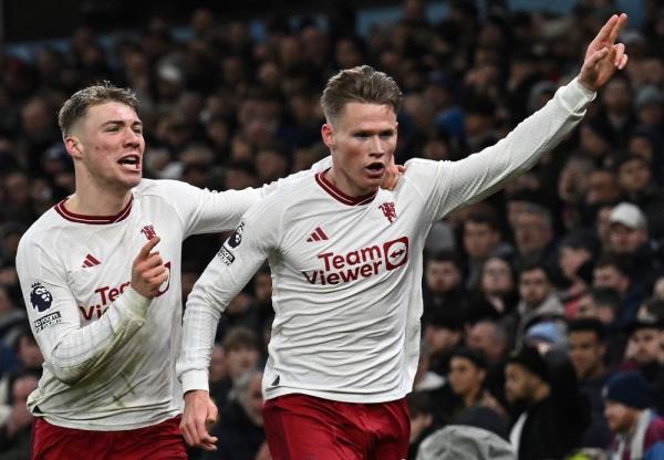 McTominay strikes late as Man United sink Villa to boost top four bid