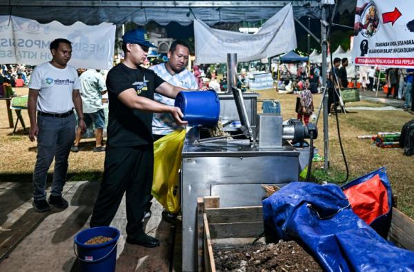 马来西亚将斋月食物垃圾转化为肥料