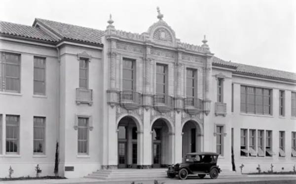 Santa Barbara High School Celebrates 100 Years at Anapamu St. Campus